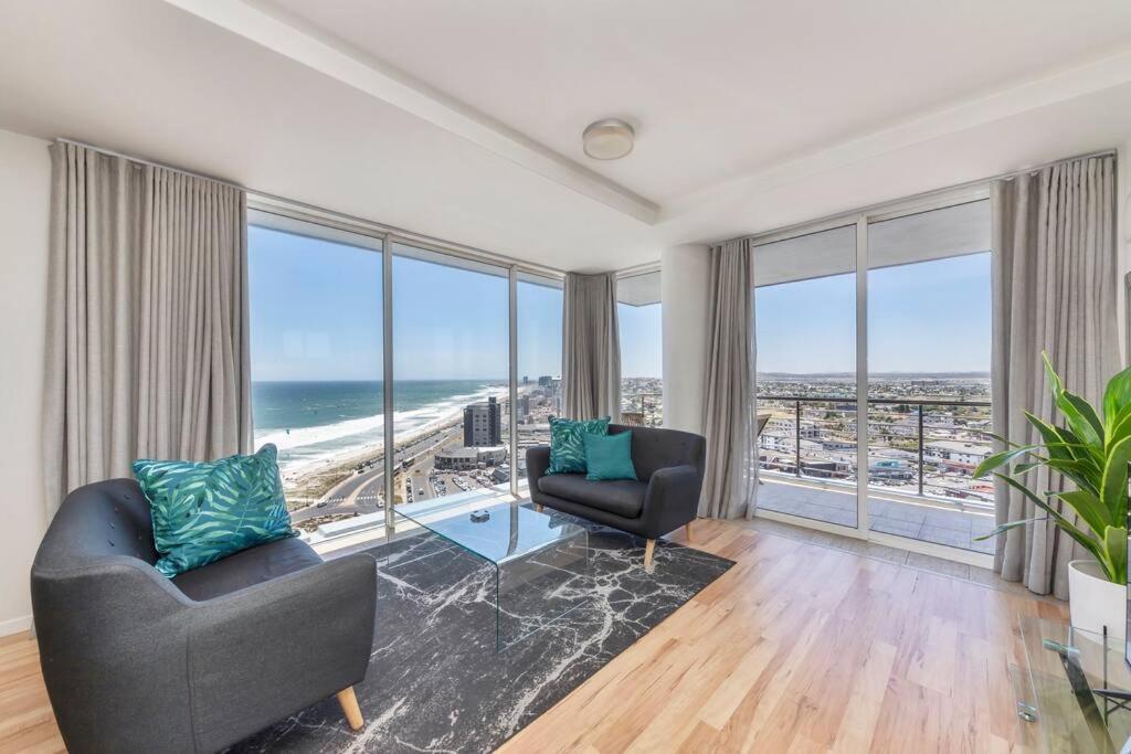 Apartment Horizon Bay 1306 Beachfront Bloubergstrand By Hmh *